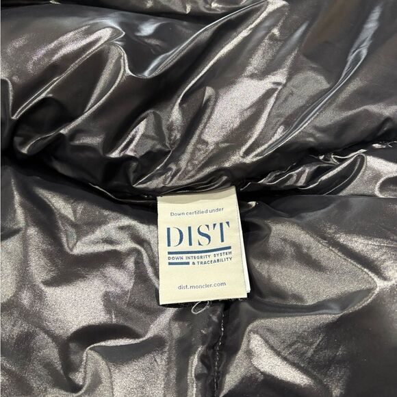 MONTCLA SHORT DOWN JACKET - Picture 9 of 11